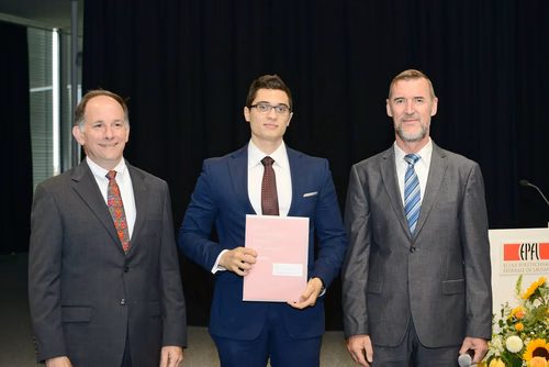Remise des masters en informatique et systèmes de communication, le 1 octobre 2016