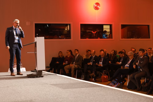 Challenges and opportunities in the space field. Practical and useful information for space industries and newcomers in the domain.