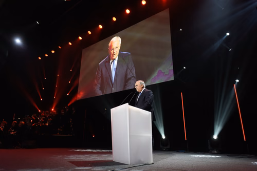 At the graduation ceremony held on Saturday morning, the students received their Master's degree in front of a crowd of 3,000 people made up of family and friends, professors and special EPFL guests.