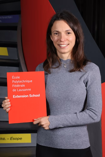Remise des diplômes COS aux participants d'Extension School