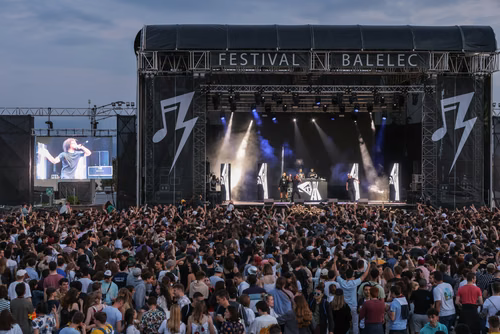 For the 40th year, EPFL campus morph into a humongous music festival!