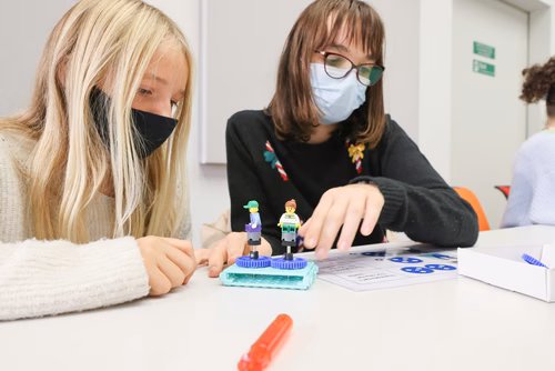 Ateliers scientifiques d’une heure pour les jeunes âgés de 7 à 13 ans proposés les 13 et 14 novembre 2021 à l’EPFL Valais Wallis