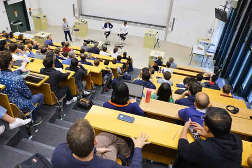 Martin Vetterli, President of EPFL, and Vas Narasimhan, Chief Executive Officer of Novartis, on a series of topics including how AI is reshaping the future of medecine, insights into leadership and the key role Switzerland plays in research and innovation.
