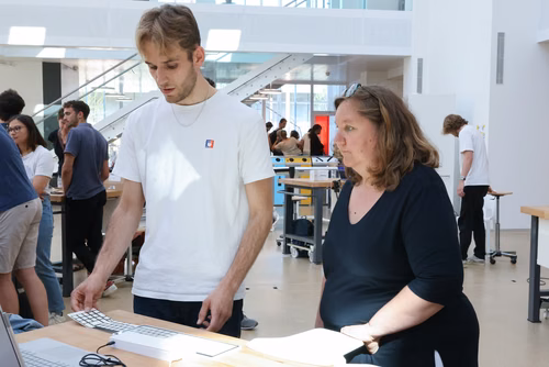 Durant le cours intitulé « Assistive Technology Challenge », des étudiants de l’EPFL ont développé des solutions personnalisées pour des patients atteints de handicap moteur.