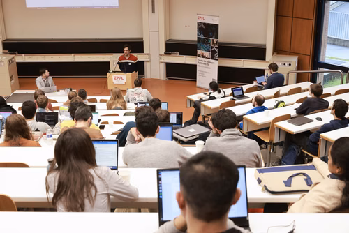 La conférence sur les systèmes de traitement de l'information neuronale (NeurIPS) est la principale conférence sur l'apprentissage automatique.