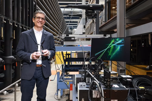 EPFL professor Fernando Porté-Agel has won the ENAC Polysphère Award for the second time in under a decade. He uses concrete examples and novel teaching methods to make fluid mechanics a fun, interactive topic to study. 