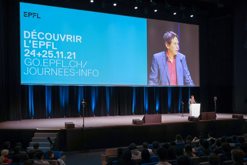 Journée des Gymnasiens accueil et stands 