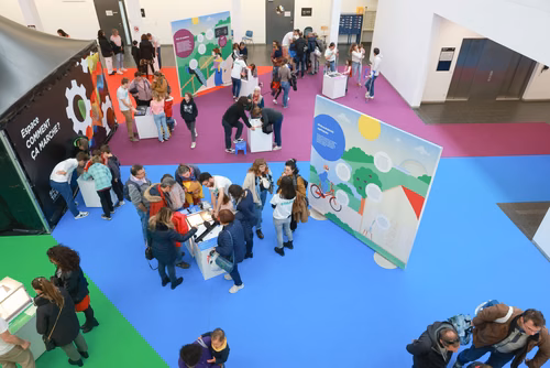 La lumière, voici la toute nouvelle thématique du festival Scientastic, le festival des sciences de l'EPFL Organisateur Service de promotion des sciences sps. 