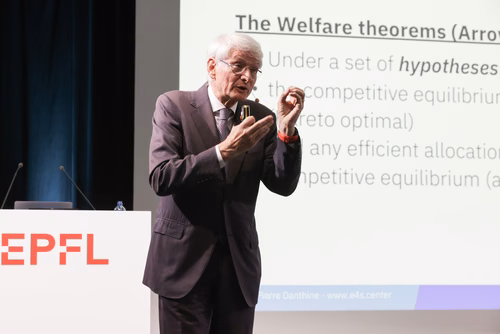 Jean-Pierre Danthine is Professor at the EPFL (Ecole Polytechnique Fédérale de Lausanne – College of Management of Technology), Managing Director of the Enterprise of Society Center (E4S) and President of the Paris School of Economics.
