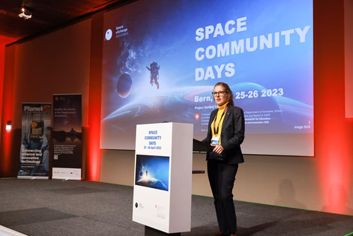 Challenges and opportunities in the space field. Practical and useful information for space industries and newcomers in the domain.