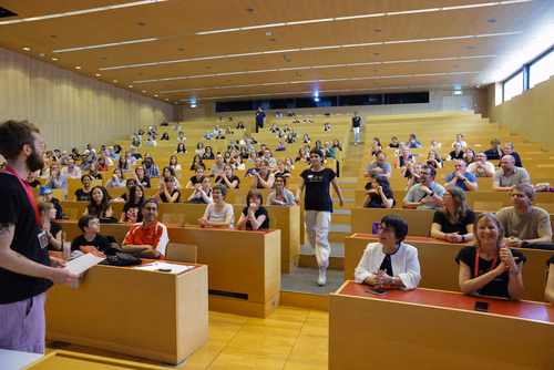 Le Meet up national annuel du Coding club des filles sur le campus de l’EPFL Service de promotion des sciences SPS 