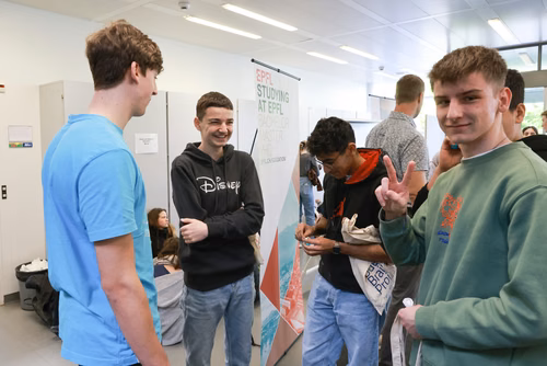 Journée de sensibilisation aux Sciences à Soleure. Organisé par le service de promotion des études 