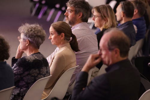 La fondation WISH de l’EPFL a choisi de décerner à la physicienne quantique Michelle Simmons le prix Erna Hamburger 2023 pour sa brillante carrière à la pointe de son domaine, ainsi que pour son engagement en faveur de la diversité et des MINT. Une cérémonie de remise de prix se tiendra aujourd'hui à l’EPFL.