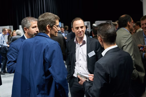 15 startups à fort potentiel ont présenté devant un public composé d’alumni, de chercheurs et d’investisseurs lors de la Seed Night de l’EPFL Alumni au Forum Rolex Learning Center.