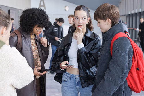 Un événement d’envergure pour préparer son avenir. Comme chaque année, l’EPFL, via son Service de promotion de l’éducation et en collaboration avec ses facultés, se réjouit d'accueillir les gymnasiennes et gymnasiens sur son campus. L’École propose de venir découvrir ses filières de formation, sa communauté estudiantine, son corps enseignant, ses équipes de recherche, les divers services dédiés aux étudiantes et étudiants débutant à l’EPFL, ainsi que les multiples associations chargées d’animer la vie socia