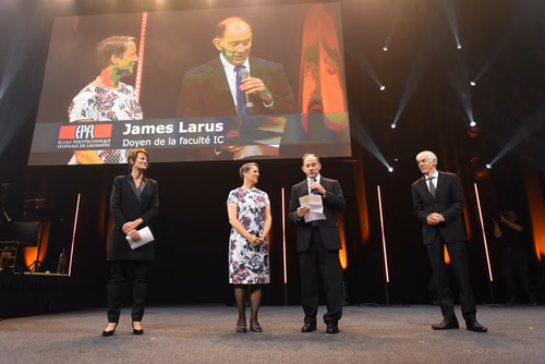 At the graduation ceremony held on Saturday morning, the students received their Master's degree in front of a crowd of 3,000 people made up of family and friends, professors and special EPFL guests.