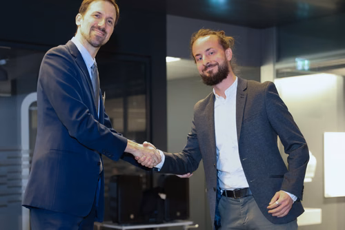 Remise des diplômes COS aux participants d'Extension School