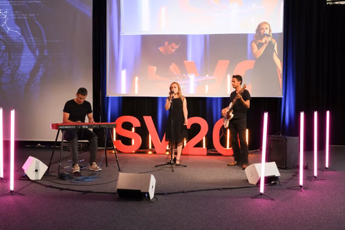 The EPFL School of Life Sciences turned 20 and celebrates this occasion with a unique symposium.