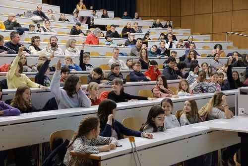 Remises des attestations robots et informatique pour les enfants du Jura