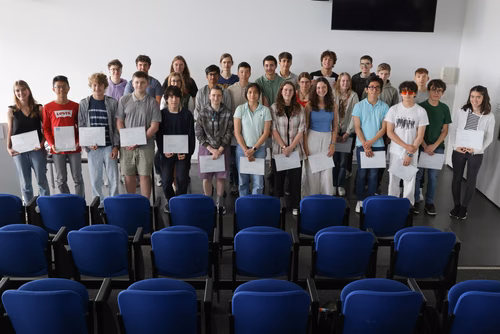 Cours Turing adressés aux gymnasiens, gymnasiennes de suisse romande. Ces cours sont organisés par la faculté IC