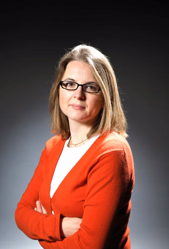 Stéphanie Lacour professeure ordinaire de microtechnique et bioingénierie à la Faculté des Sciences et Techniques de l’Ingénieur (STI).