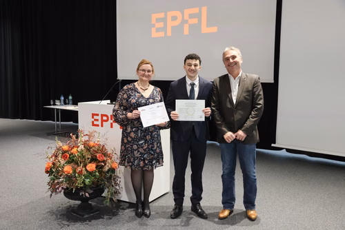 Cérémonie de remise des diplômes aux étudiants MNIS