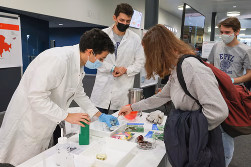 Journée des Gymnasiens accueil et stands 