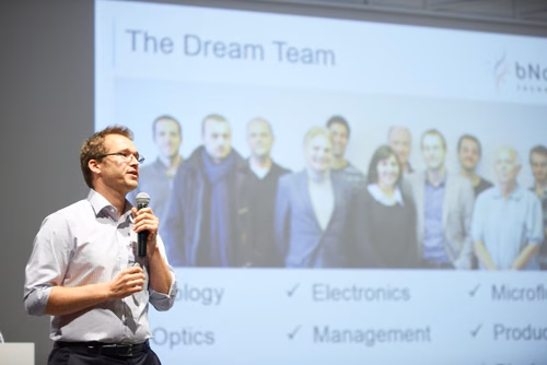 15 startups à fort potentiel ont présenté devant un public composé d’alumni, de chercheurs et d’investisseurs lors de la Seed Night de l’EPFL Alumni au Forum Rolex Learning Center.