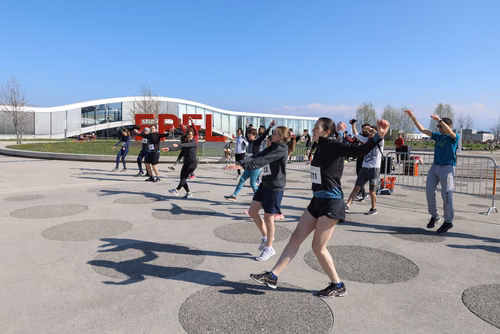 L'EPFL, l'AGEPoly et le Service des Sports Universitaires ont le le plaisir de vous inviter au cross de printemps qu'ils organisent.