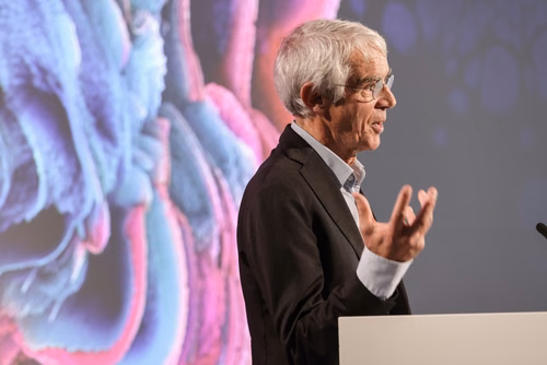The EPFL School of Life Sciences turned 20 and celebrates this occasion with a unique symposium.