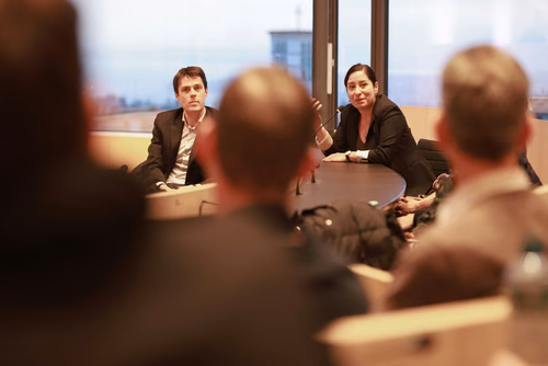 Rencontre entre scientifiques et politiciens au Grand Conseil vaudois sur invitation de Mme Séverine Evéquoz, Présidente du Grand-Conseil :