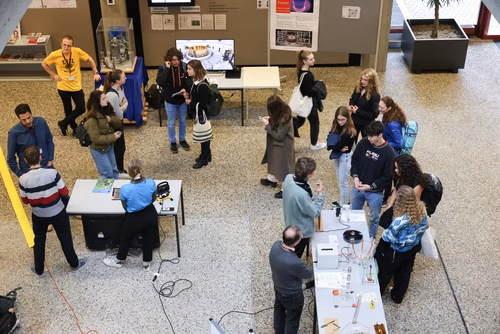 Journée de sensibilisation aux Sciences à Thoune. Organisé par le service de promotion des études