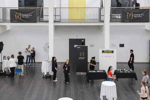 Le Meet up national annuel du Coding club des filles sur le campus de l’EPFL Service de promotion des sciences SPS 