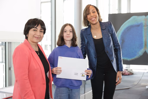 Atelier robotique pour les filles Campus Biotech, remise des attestations