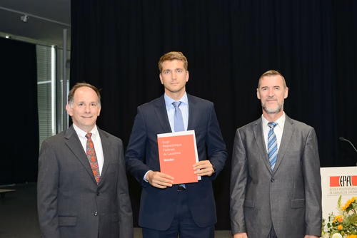 Remise des masters en informatique et systèmes de communication, le 1 octobre 2016