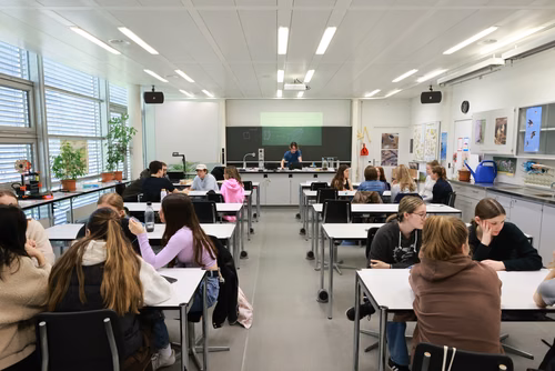 Journée de sensibilisation aux Sciences à Soleure. Organisé par le service de promotion des études 