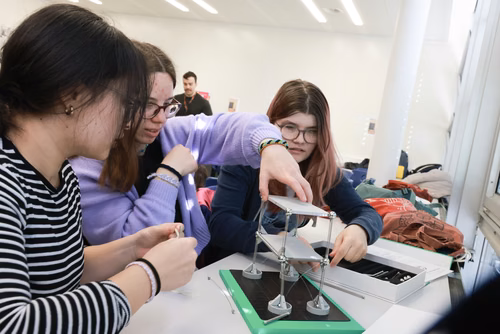Journée de sensibilisation aux Sciences à Soleure. Organisé par le service de promotion des études 