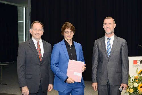 Remise des masters en informatique et systèmes de communication, le 1 octobre 2016