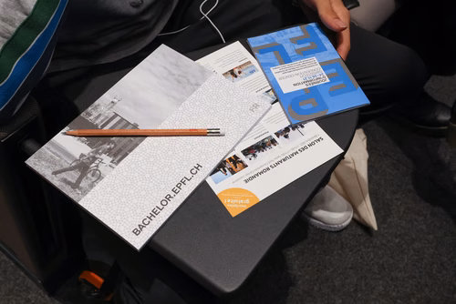 Journée des Gymnasiens accueil et stands 
