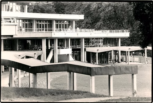 Les locaux communs de l'UNIL et le Restaurant de Dorigny.
