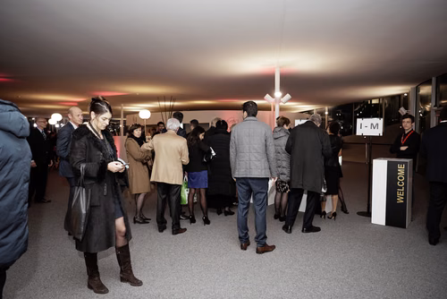 La première édition du gala EPFL Alumni a réuni près de 650 diplômé.es au Rolex Learning Center. Ils ont pu participer à une soirée festive et entendre le Prof. Patrick Aebischer – Président de l’EPFL jusqu’à fin 2016 – et le Prof. Martin Vetterli – Président de l’EPFL dès 2017 – échanger sur la transmission de Présidence.