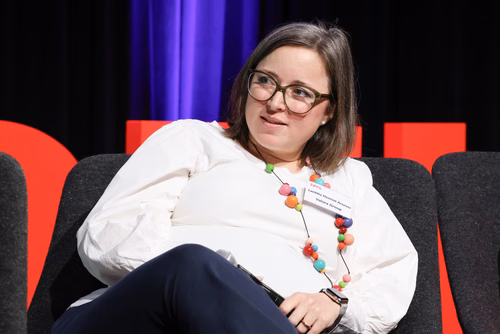 Bien que la représentation des étudiantes à l'EPFL ait progressé au cours des dix dernières années - atteignant désormais 30% -, de nombreux défis demeurent pour l'accès des filles et des femmes aux études et aux carrières scientifiques.