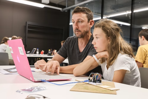 Scientastic, le Festival des Sciences de l'EPFL, vous donne rendez-vous à Sion sur le site EPFL Valais-Wallis sur la thématique de l'environnement.