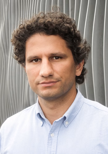 Gregor Jotzu professeur assistant tenure track de science et génie des matériaux à la Faculté des sciences et techniques de l’ingénieur (STI)