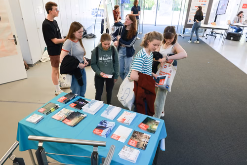 Journée de sensibilisation aux Sciences à Soleure. Organisé par le service de promotion des études 