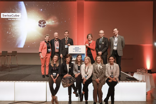 Challenges and opportunities in the space field. Practical and useful information for space industries and newcomers in the domain.