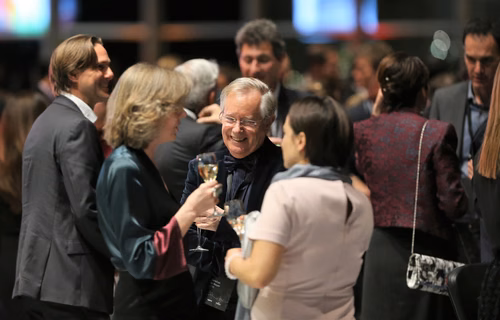 Le Gala EPFL Alumni, qui a réuni plus de 400 personnes au SwissTech Convention Center, a constitué une superbe occasion pour les diplômé.es de renouer avec leur Ecole et leurs amis.