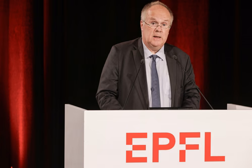 On September 21st, EPFL celebrate the 30th anniversary of its flagship experiment, the Tokamak à Configuration Variable (TCV). Operated by the Swiss Plasma Center as part of the EUROfusion Consortium, it is one of the key European facilities for the ITER project, which aims to demonstrate the scientific and technological feasibility of fusion as an energy source, and the development of DEMO, whose objective is to prove its commercial feasibility. The TCV Tokamak represents a major asset in the global effort