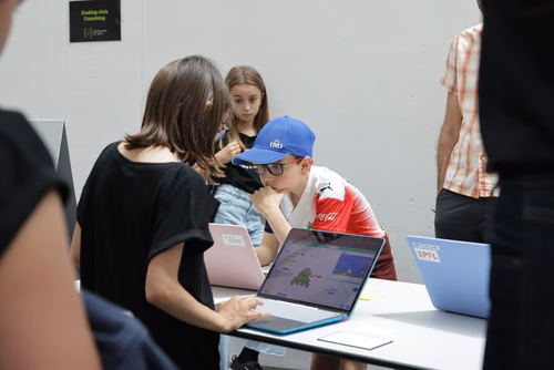 Le Meet up national annuel du Coding club des filles sur le campus de l’EPFL