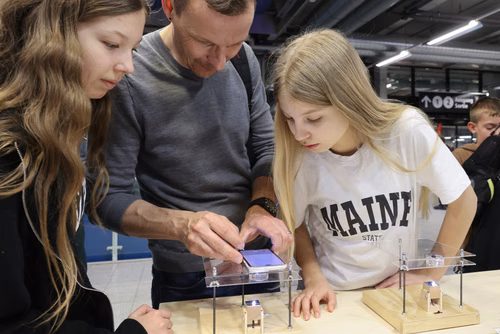 L’EPFL vous propose d’explorer ces liens étroits entre science et monde animal à travers une exposition de 200m2 présentant une sélection de projets de recherche issus des laboratoires de l’École.